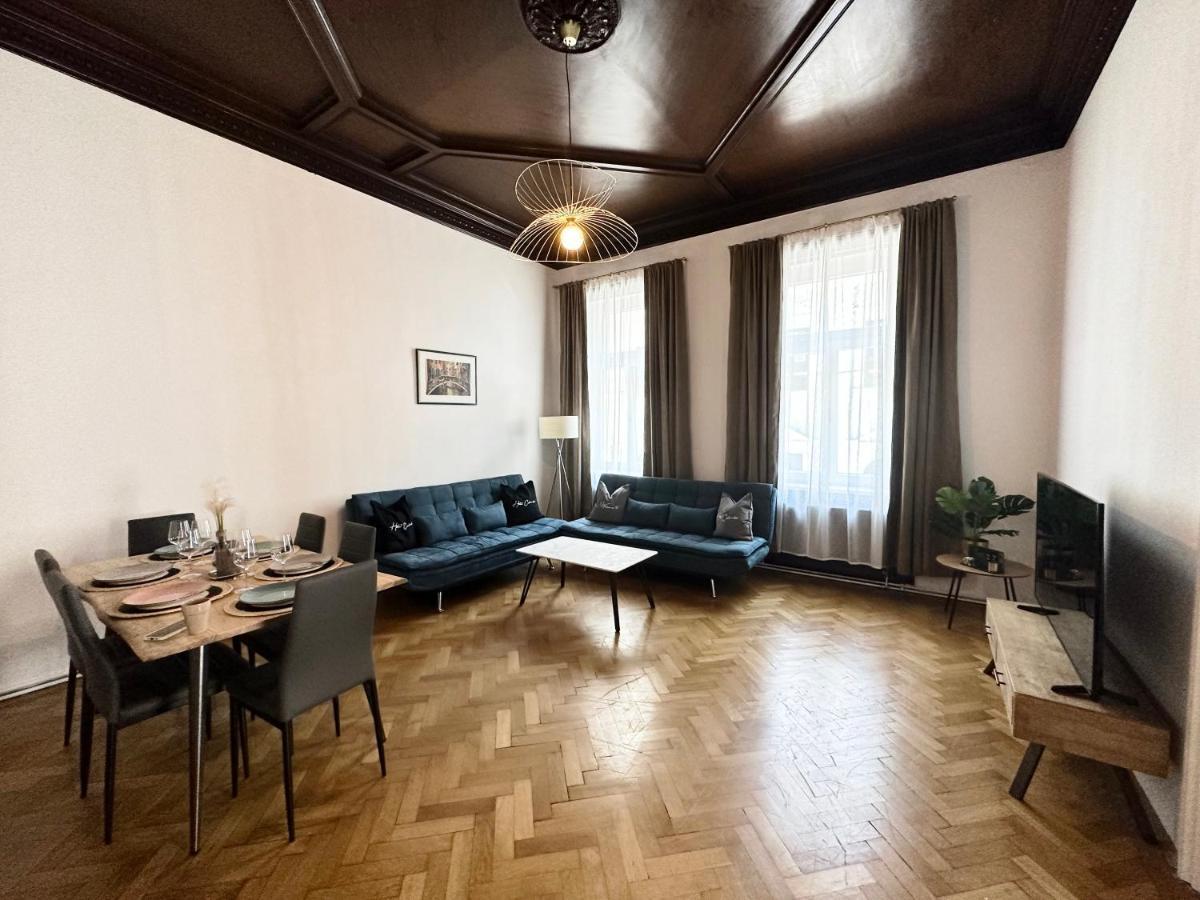 Appartamento con 2 Camere da Letto