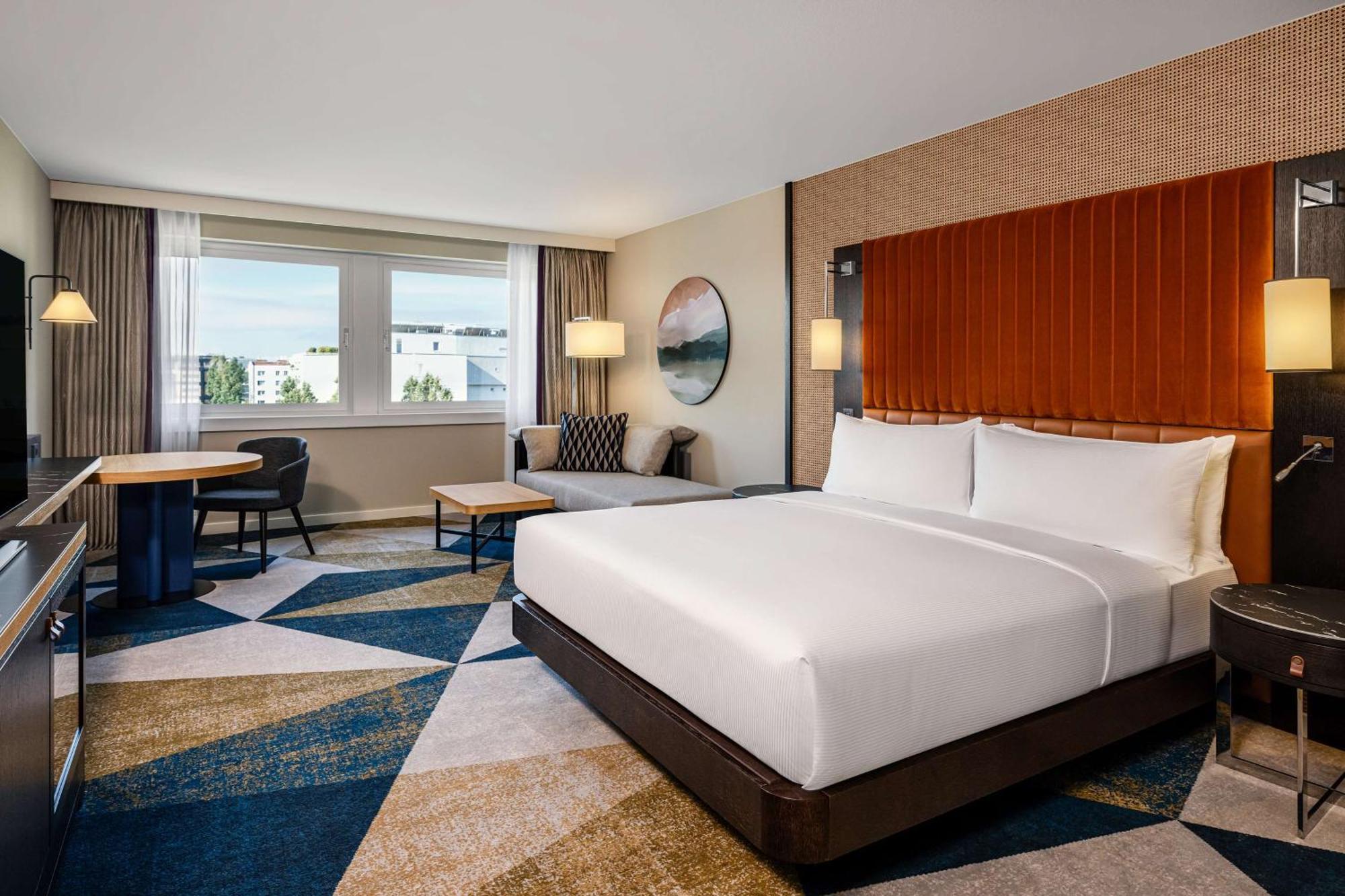 Executive King Room,1710588208:JPEG