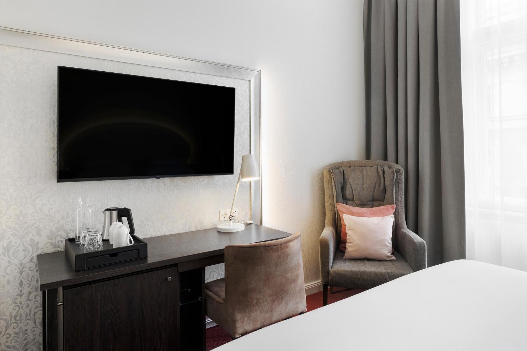 Classic King Room,1756396189:JPEG